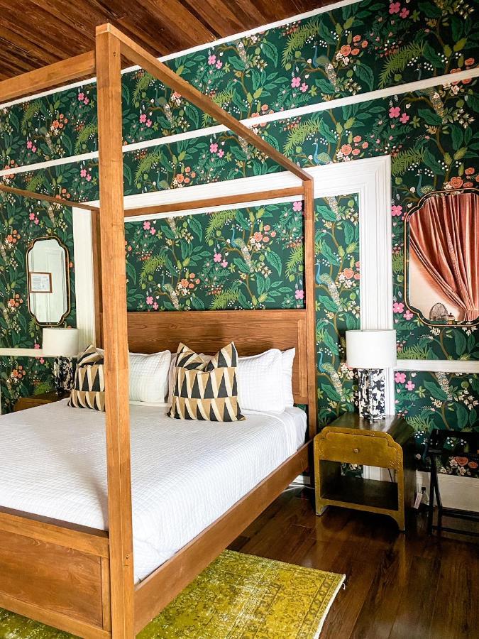 Marreros Guest Mansion - Adult Only Bed & Breakfast Key West Exterior photo